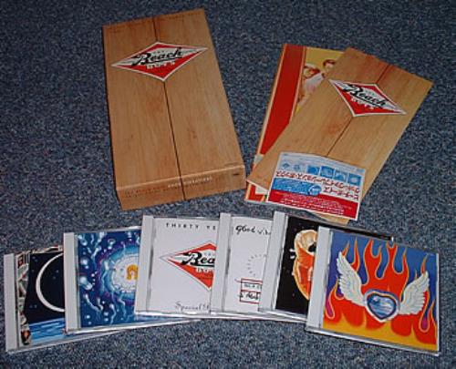 http://images.eil.com/large_image/BEACH_BOYS_GOOD%2BVIBRATIONS%2B-%2BTHIRTY%2BYEARS%2BOF%2BTHE%2BBEACH%2BBOYS-262630.jpg
