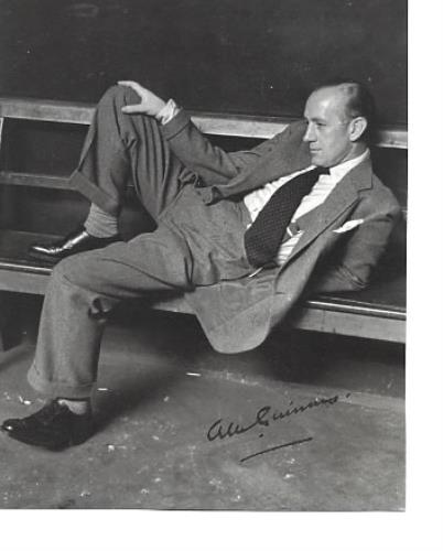 Alec Guinness Autographed Picture memorabilia UK AG2MMAU262696