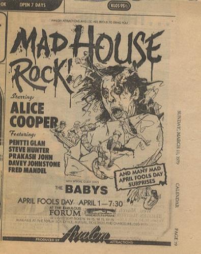 Alice Cooper Madhouse Rock Tour tour programme US COOTRMA428321