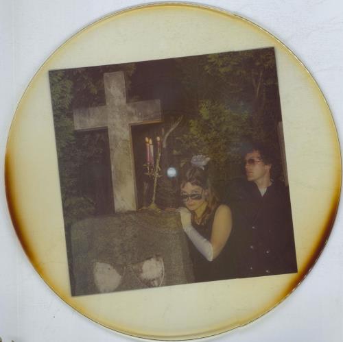 Anette & Die Muscheltaucher 1,2,3 / Graveyard - Uncut & Shaped Disc uncut picture disc (vinyl) German 5-EUNGR820186