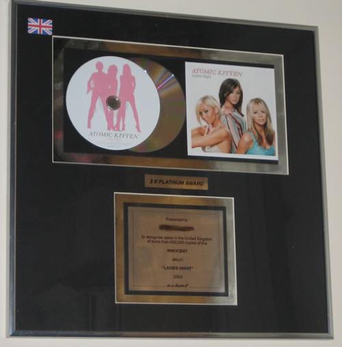 Atomic Kitten Ladies Night award disc UK AMKAWLA346035