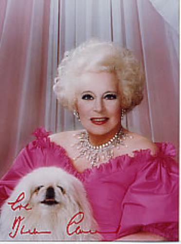 Barbara Cartland Autographed Portrait Photograph photograph UK BC1PHAU269633