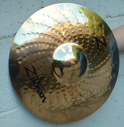 Blink 182 Autographed Cymbol memorabilia US B18MMAU259499