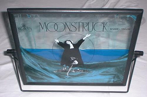 Cher Moonstruck memorabilia US CHEMMMO199592