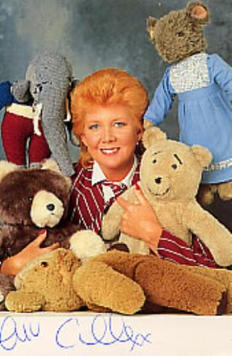 Cilla Black Autographed Publicity Photocard photograph UK CILPHAU262914