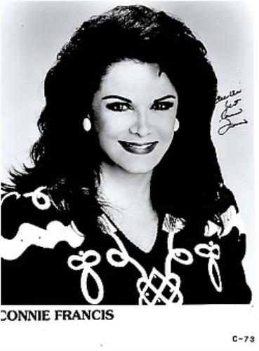 Connie Francis Autographed Publicity Photograph photograph US CNFPHAU259990
