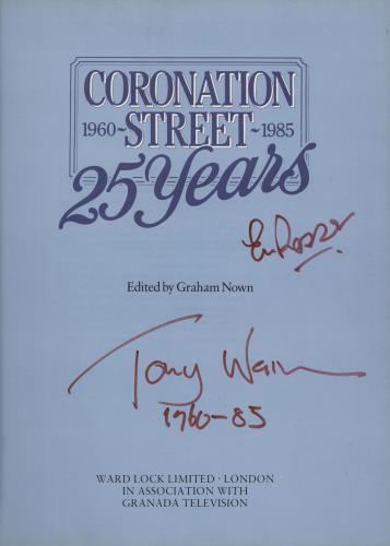 Coronation Street Coronation Street 1960 - 1985: 25 Years - Autographed book UK 8CSBKCO756665