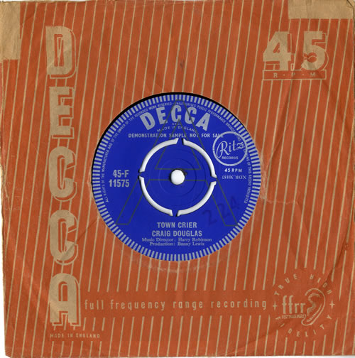 Craig Douglas Town Crier 7" vinyl single (7 inch record / 45) UK CGA07TO577281