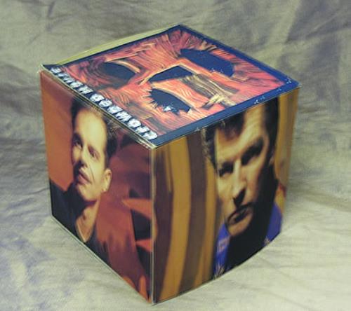 Crowded House Woodface display US CRDDIWO347457