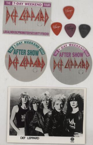 Def Leppard The 7-Day Weekend Tour + Autographed Photos & Tour Passes tour programme UK DEFTRTH760209