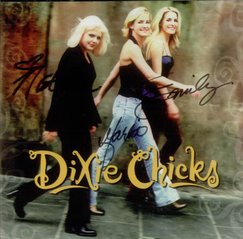 Dixie Chicks Wide Open Spaces - Fully Autographed Booklet memorabilia US XIEMMWI536729