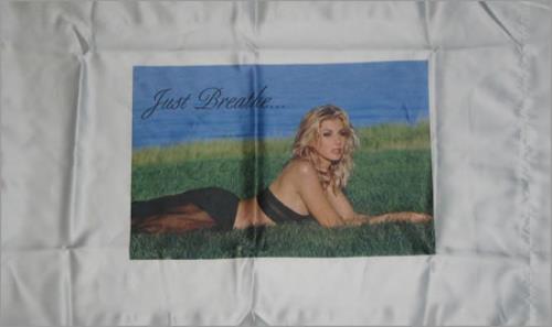 Faith Hill Just Breathe memorabilia US FHIMMJU204537