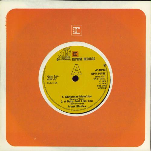 Frank Sinatra Christmas Mem'ries 7" vinyl single (7 inch record / 45) UK FRS07CH774619
