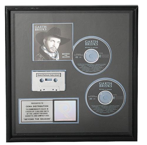Garth Brooks Beyond The Season award disc US GARAWBE457657