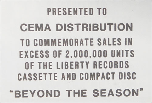 Garth Brooks Beyond The Season award disc US GARAWBE457657