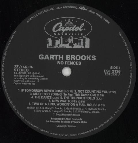 Garth Brooks No Fences vinyl LP album (LP record) UK GARLPNO752924