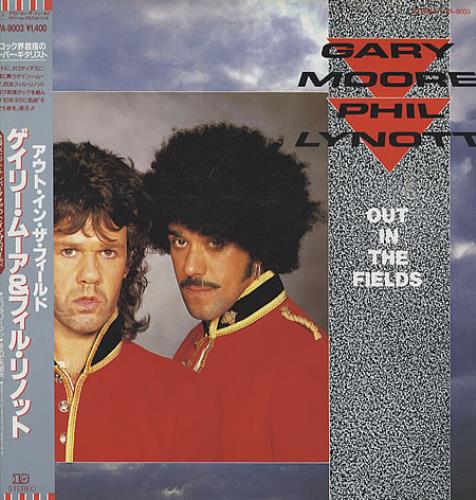 Gary Moore Out In The Fields 12" vinyl single (12 inch record / Maxi-single) Japanese MOO12OU91835