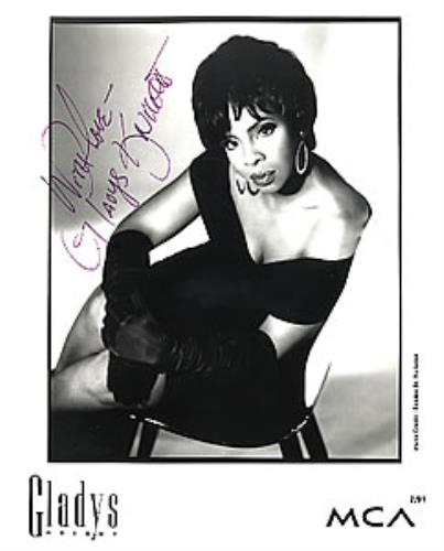 Gladys Knight & The Pips Autographed Publicity Photograph photograph US GLDPHAU263004