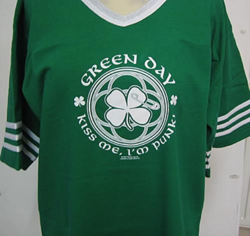 Green Day Kiss Me, I'm Punk t-shirt US GRNTSKI384346