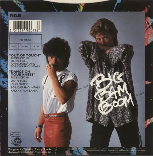 Hall & Oates Out Of Touch 7" vinyl single (7 inch record / 45) UK HNO07OU294546