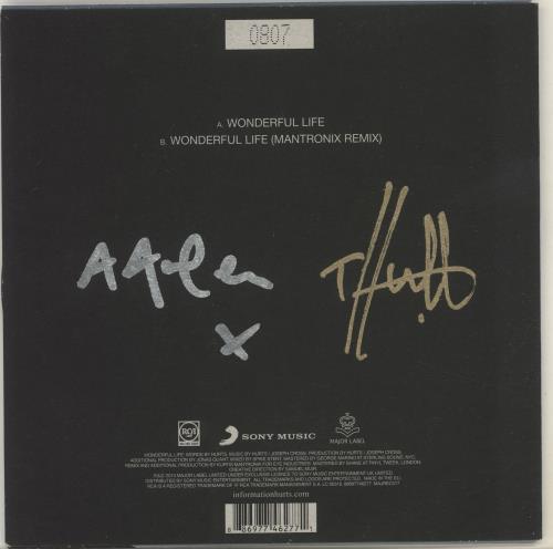 Hurts Wonderful Life - Autographed 7" vinyl single (7 inch record / 45) UK HV207WO703544