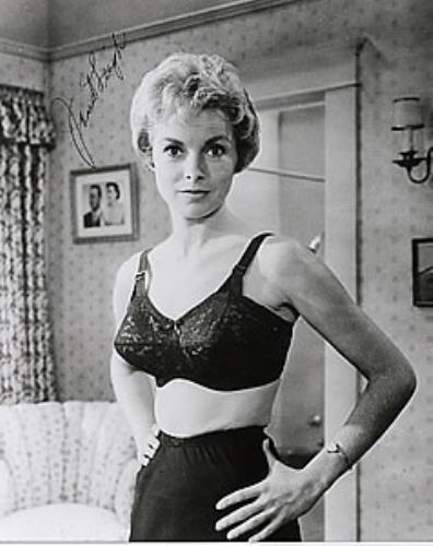 Janet Leigh Autographed Publicity Photograph photograph UK JL2PHAU260014