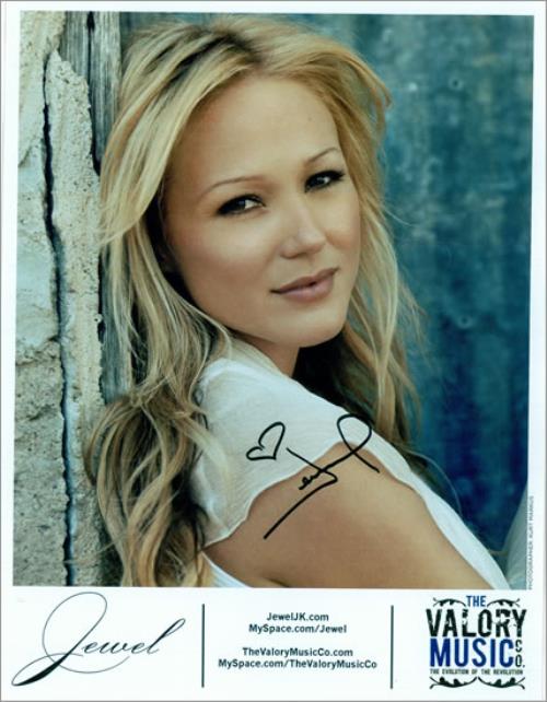 Jewel Perfectly Clear - Autographed photograph US JEWPHPE475066