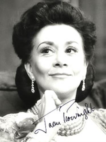 Joan Plowright Autographed Portrait Photograph photograph UK JP3PHAU263012