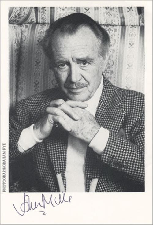 John Mills Autographed Publicity Photograph photograph UK JM2PHAU415102