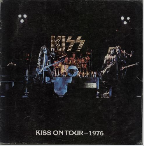 Kiss Kiss On Tour 1976 - EX tour programme US KISTRKI644351