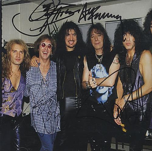 Kiss MTV Unplugged - Autographed CD album (CDLP) US KISCDMT385085