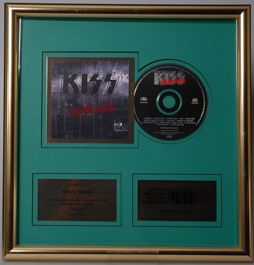 Kiss Revenge award disc Canadian KISAWRE575117