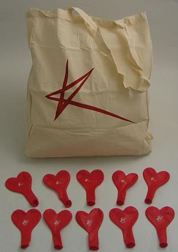 Kylie Minogue 2 Hearts Party Pack memorabilia UK KYLMMHE422533