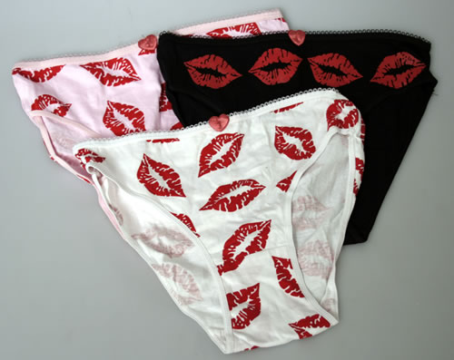 Kylie Minogue Love Kylie memorabilia UK KYLMMLO361240