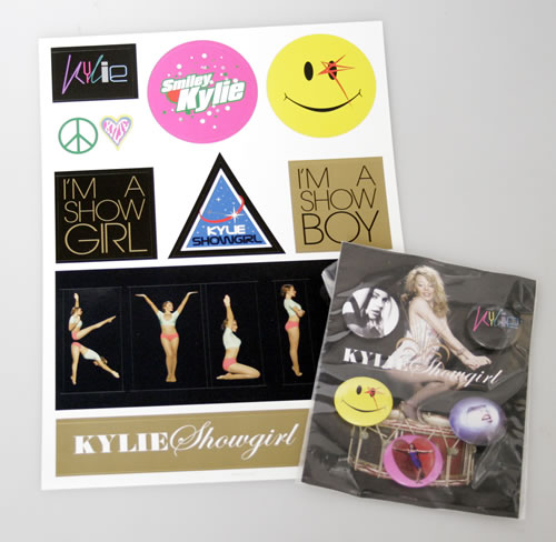 Kylie Minogue Showgirl - Badges & Sticker set memorabilia UK KYLMMSH571252