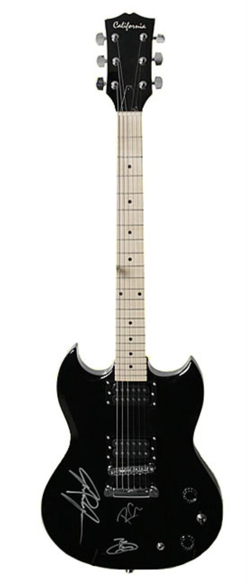 Led Zeppelin Black California Guitar - Autographed guitar US ZEPGTBL488388