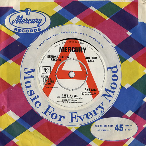 Lesley Gore She's A Fool 7" vinyl single (7 inch record / 45) UK LGO07SH480072