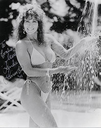 Linda Lusardi Atuographed Bikini Photograph photograph UK LLUPHAT260010