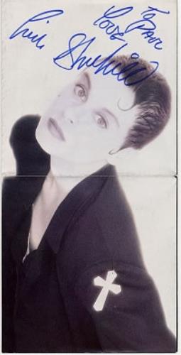 Lisa Stansfield All Around The World - autographed poster slv memorabilia UK STAMMAL172677