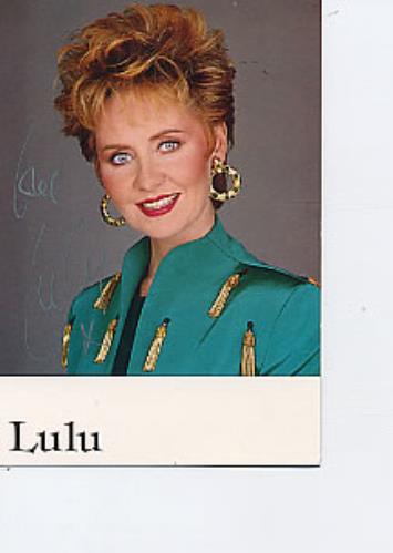 Lulu Autographed Publicity Photocard photograph UK LULPHAU259995