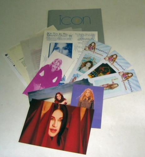 Madonna Icon Folder memorabilia US MADMMIC385901
