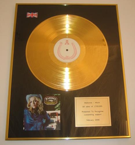 Madonna Music award disc UK MADAWMU353328