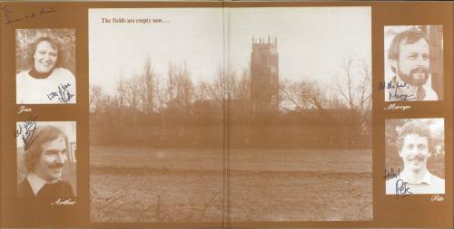 Magenta (Folk) Recollections - Autographed 2-LP vinyl record set (Double LP Album) UK 4C12LRE792659