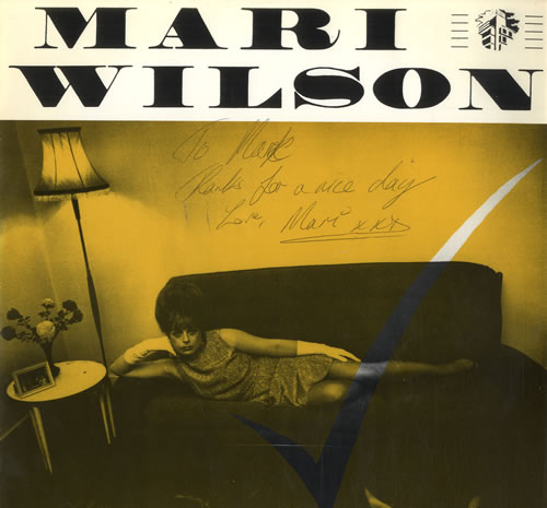 Mari Wilson Baby It's True - Autographed 12" vinyl single (12 inch record / Maxi-single) UK MWI12BA561778