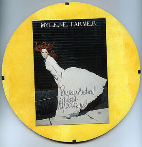Mylene Farmer Fanclub Postcard - Autographed photograph French MYLPHFA289643