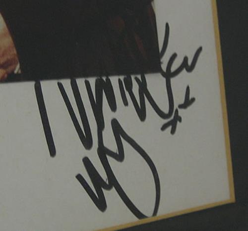 Natalie Imbruglia Framed Postcard - Autographed memorabilia UK NTLMMFR368765