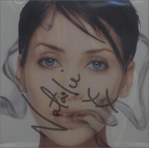 Natalie Imbruglia Smoke - AUTOGRAPHED CD single (CD5 / 5") UK NTLC5SM364709