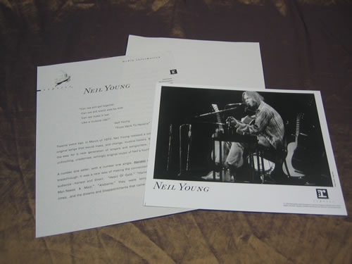 Neil Young Harvest Moon media press pack US YOUPPHA87810