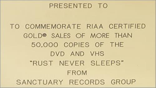 Neil Young Rust Never Sleeps award disc US YOUAWRU498927