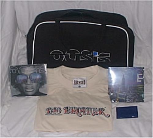 Oasis Sports Bag - With CD album & single, t-shirt + matches memorabilia UK OASMMSP156796